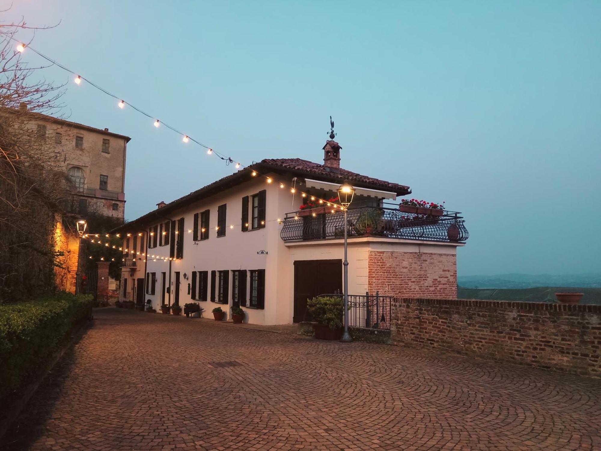 Teresa Al Belvedere Rooms&Holidayapartments Camere&Appartamenti Castellinaldo Exterior photo